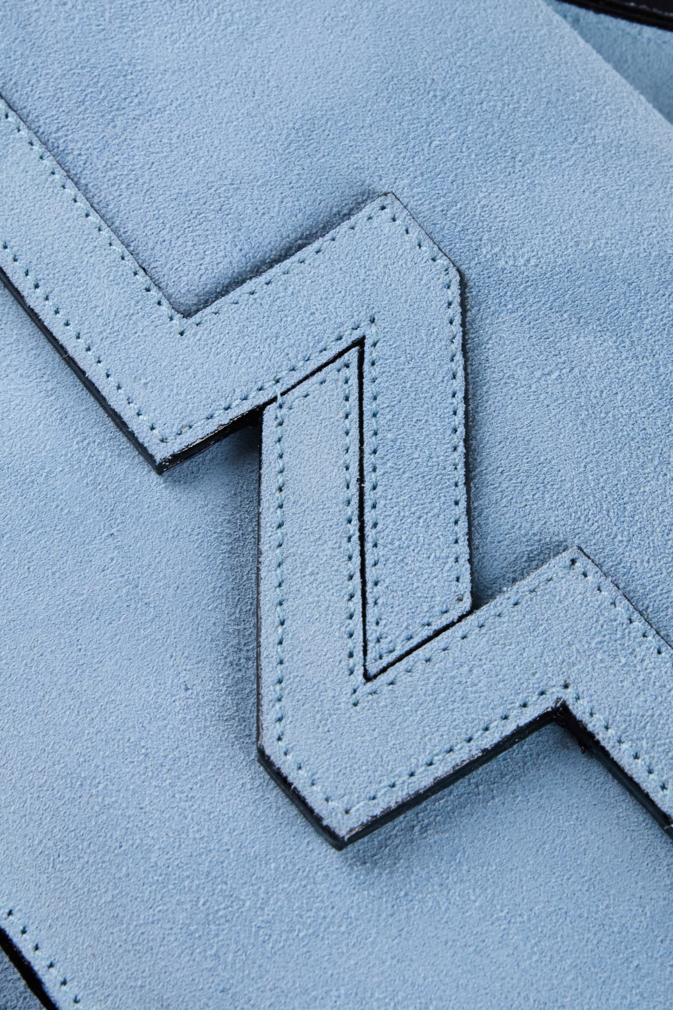 Cartera NV cuero celeste "L"