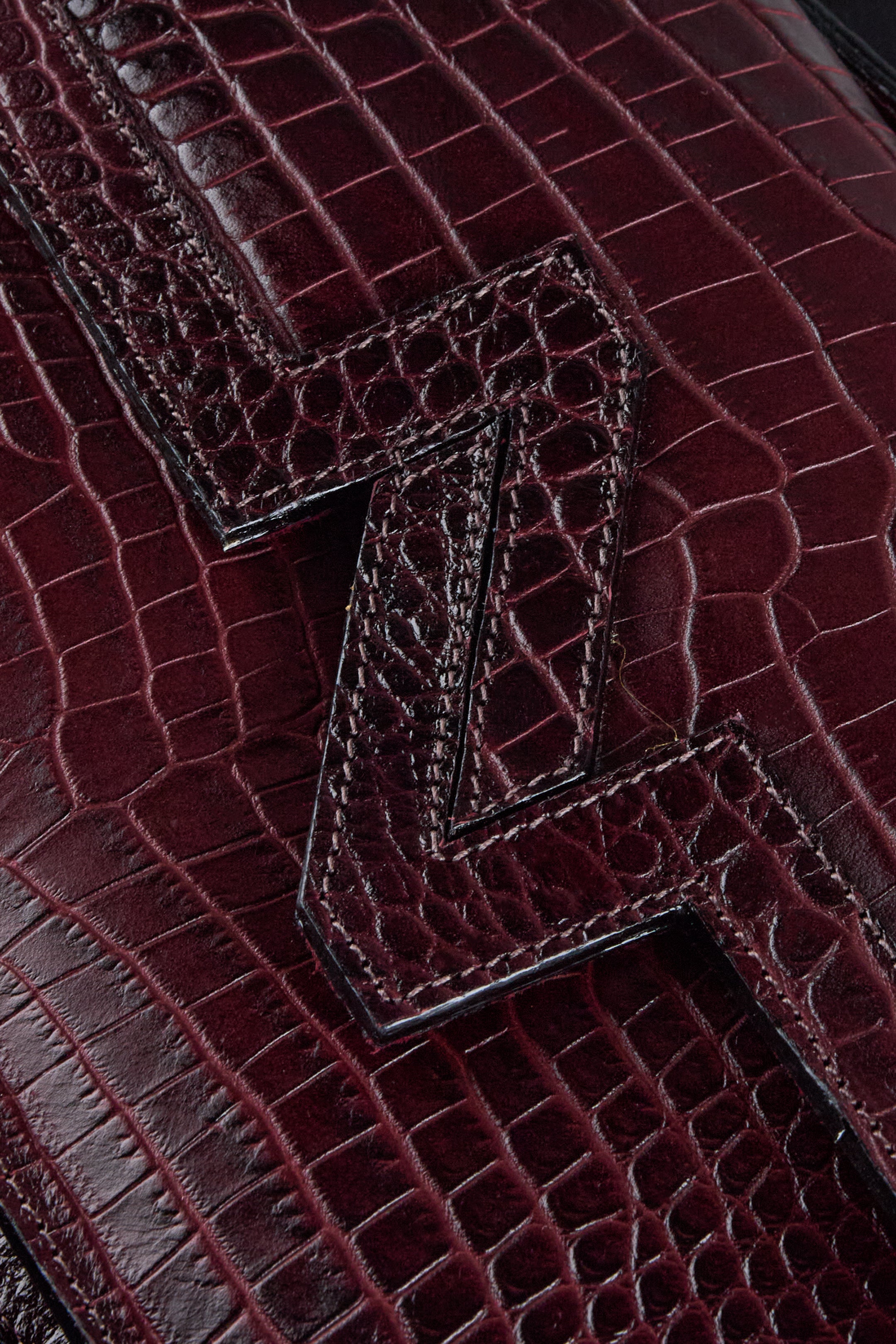 Cartera NV cuero burdeo "L"