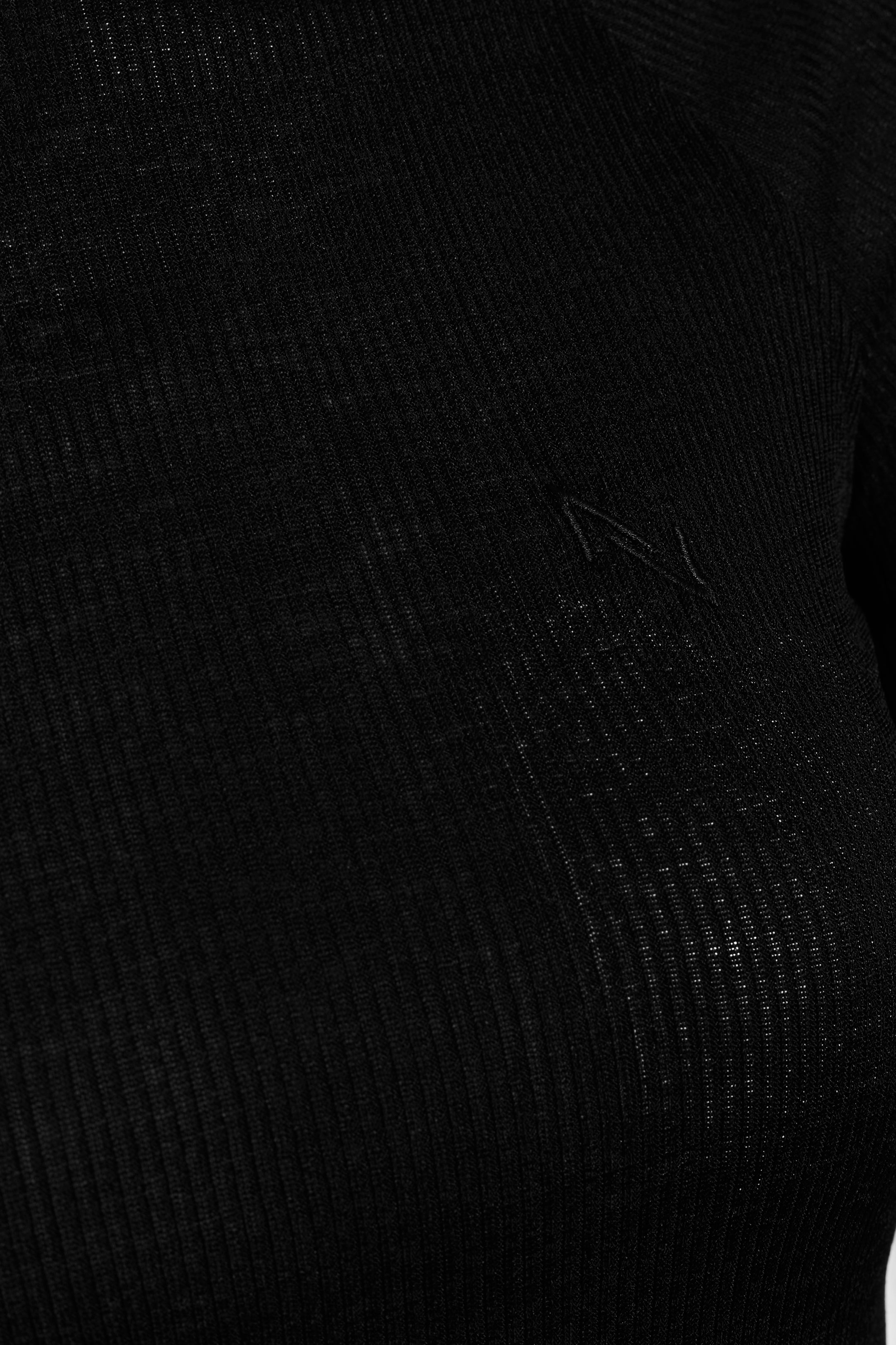 Polera Slater Negra Manga Corta