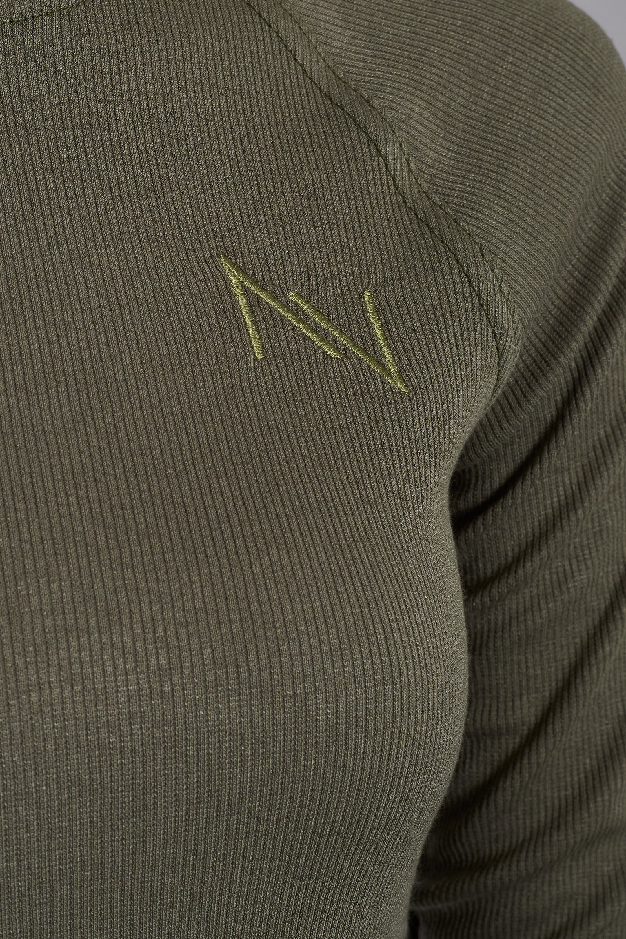Polera Slater verde musgo
