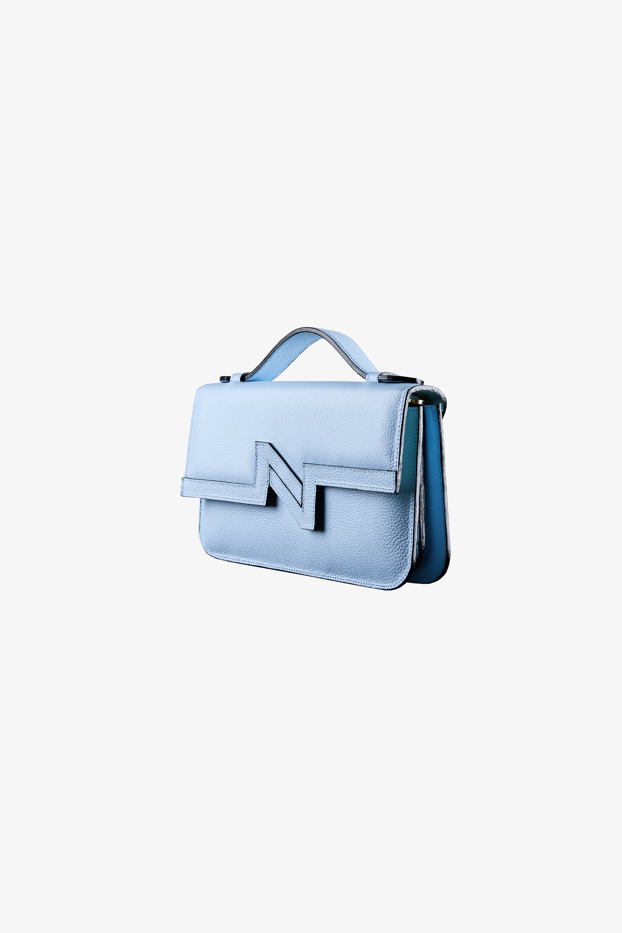 Cartera NV cuero celeste "M"